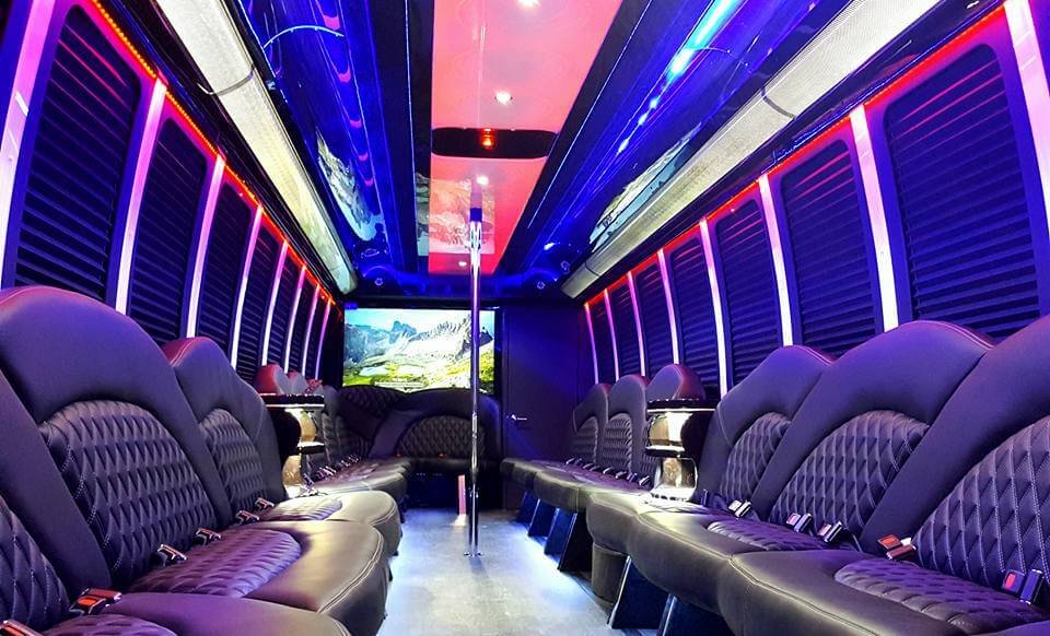 Limo-Party-Bus-Black-40-person-4