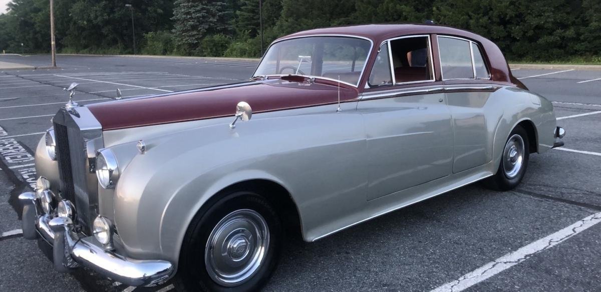 Classic Car Rolls-Royce-Silver-Cloud-1957-1​